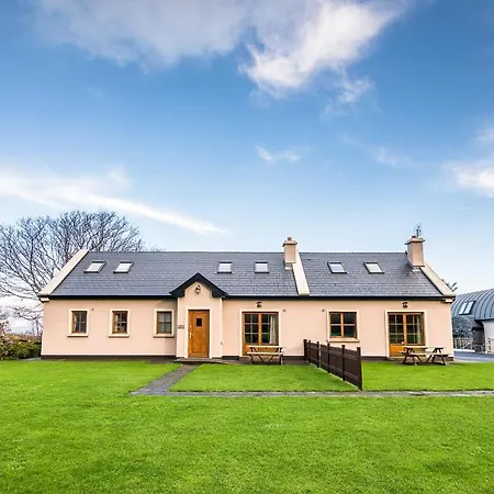 Croagh Patrick Hostel & Cottages Resort Murrisk