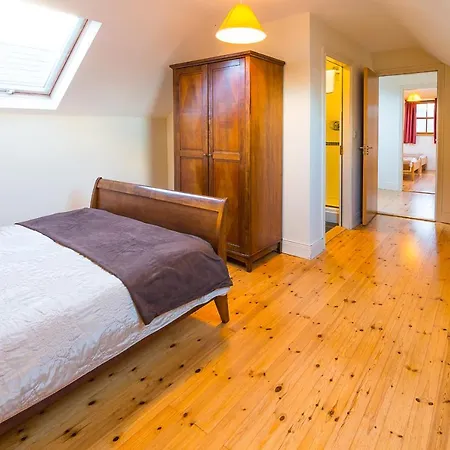 Croagh Patrick Hostel & Cottages Resort